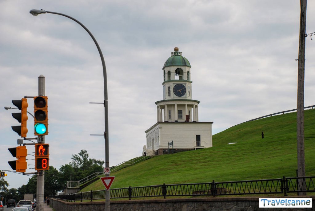 Eine der Top-Sehenswürdigkeiten von Halifax: Der Uhrturm auf dem Citadel Hill