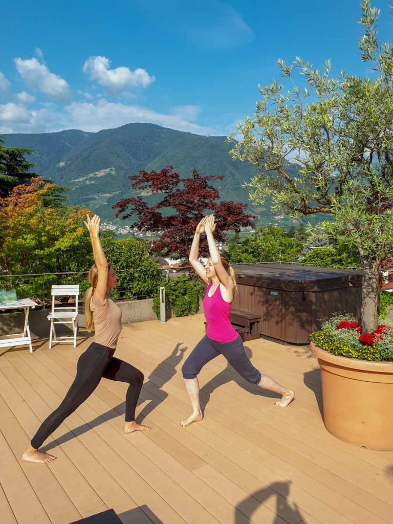 Yoga im Freien mit der lieben Bloggerkollegin Sandra
