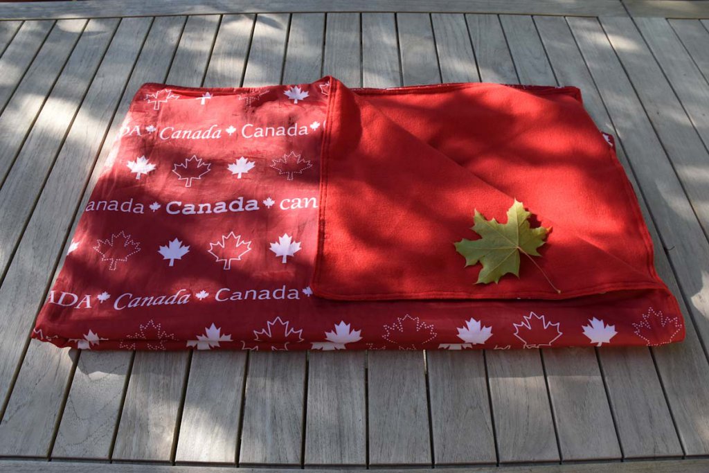 Kanada Mitbringsel: Unsere Picknickdecke im Kanadalook