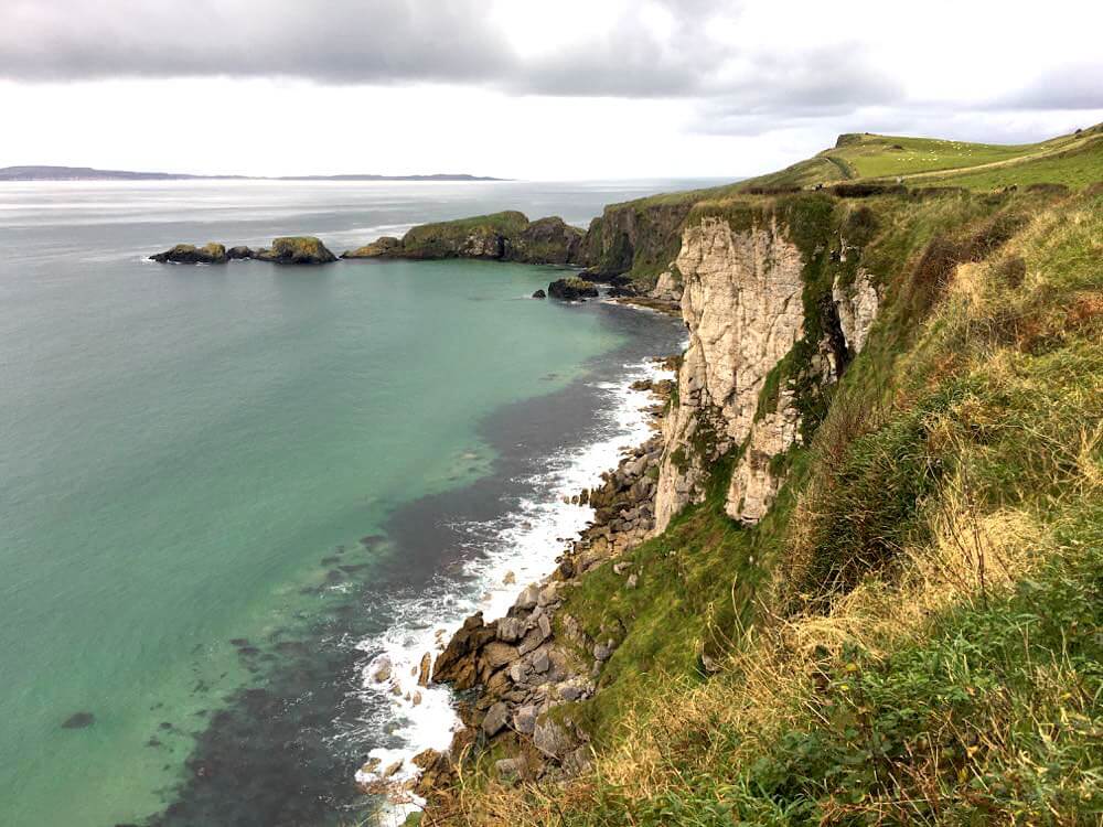 Nordirland Highlight: Die atemberaubende Causeweay Coastal Route