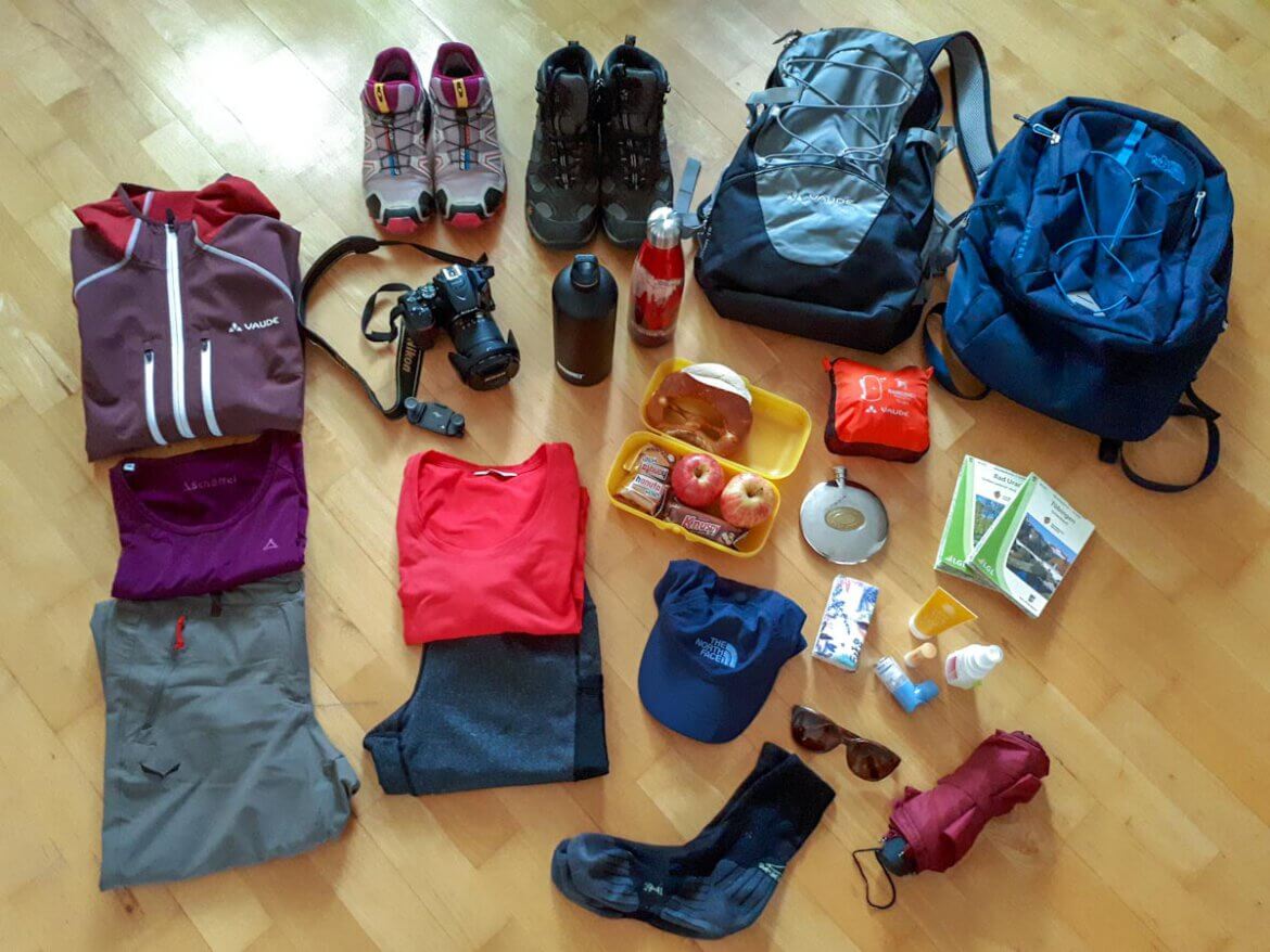 Packliste Wandern mit Kindern: Unsere Kleidung und alles, was in den Tagesrucksack gehört