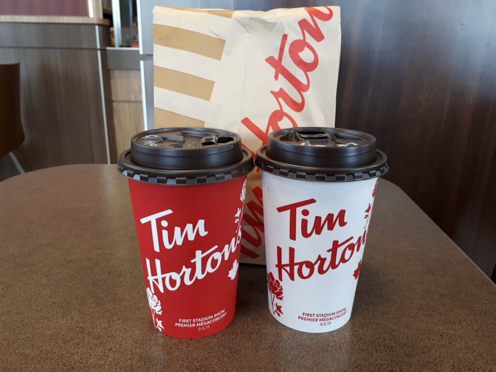 Typisch Kanada: Frühstück To Go bei Tim Hortons
