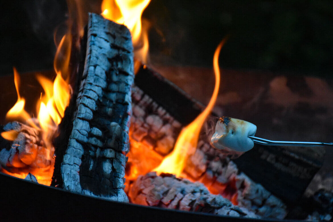 Leicht gebräunt sind die gerösteten Marshmallows perfekt