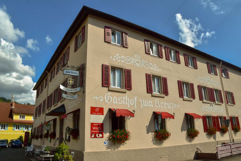 Heimische Spezialitäten im Gasthof "Zum Kreuz" in Lautenbach