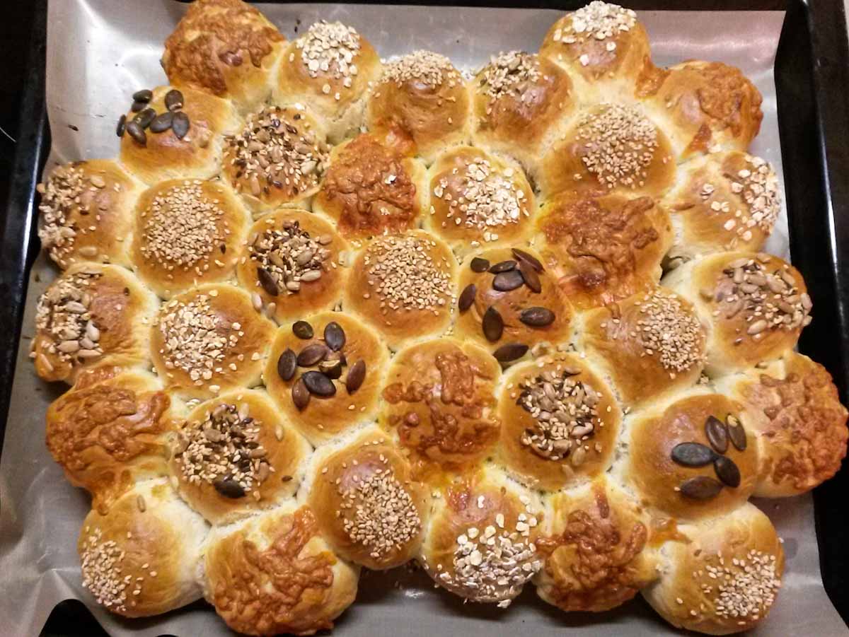 Brötchensonne Rezept: Einfache und geniale Partybrötchen backen wie vom ... Brötchensonne Rezept: Einfache und geniale Partybrötchen backen wie vom ...