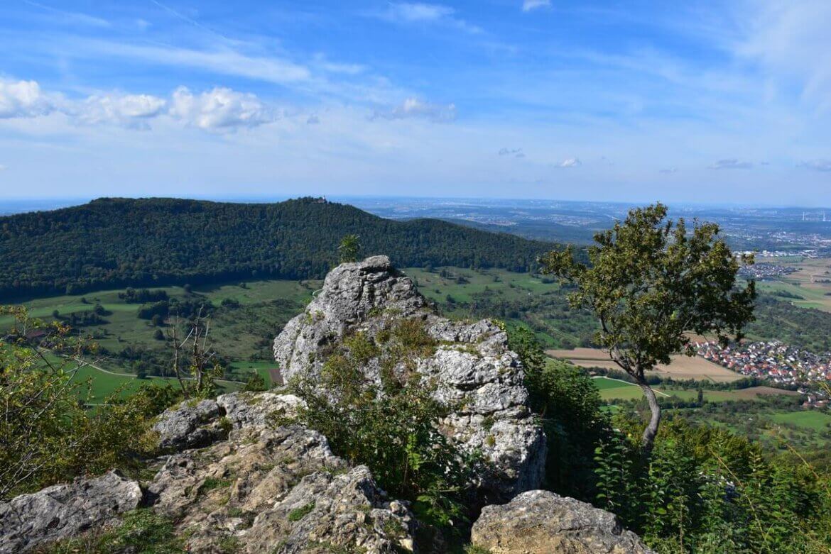 Schwäbische Alb Wandern auf dem Premiumweg "hochgehadelt" der hochgehberge-Reihe