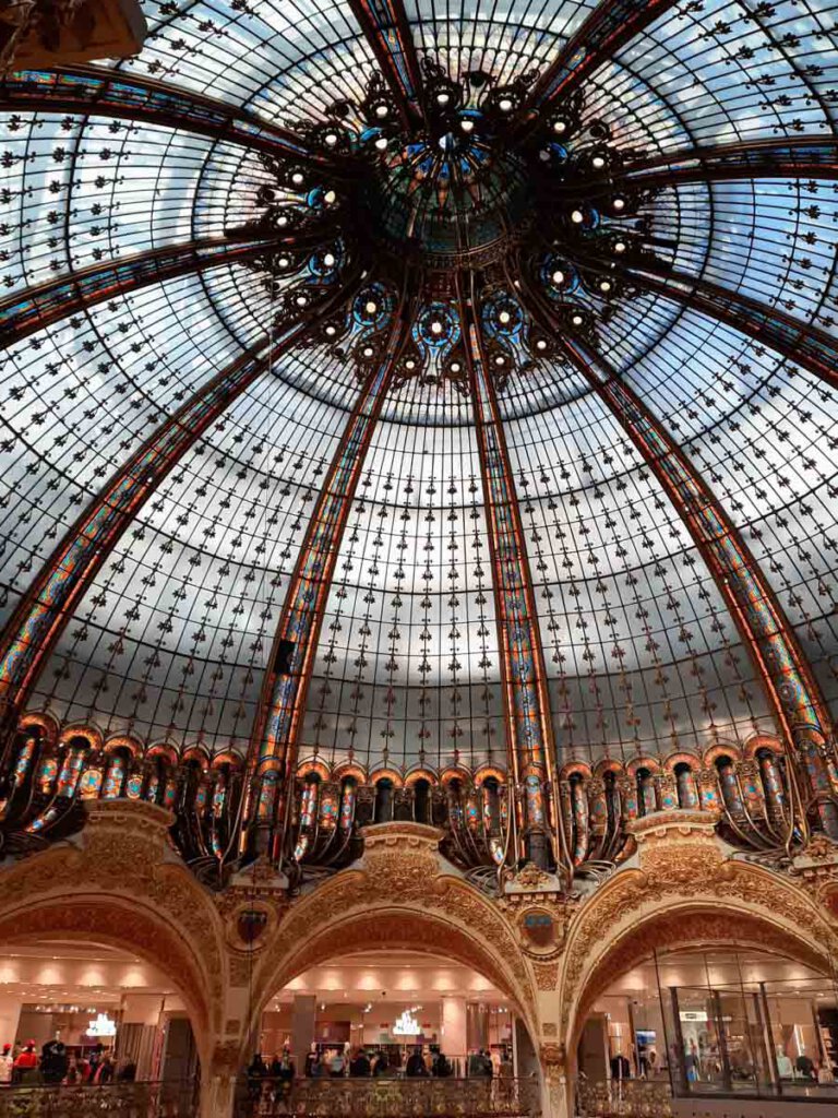 Atemberaubend: Die gläserne Kuppel der Galeries Lafayette in Paris