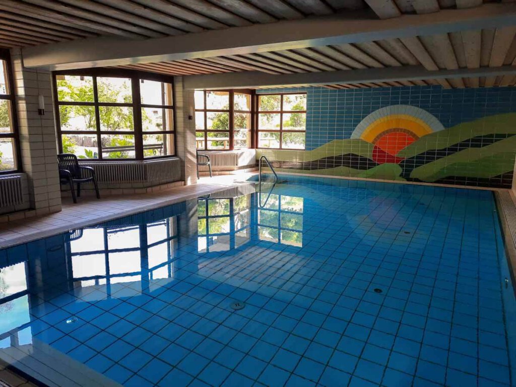 Familientipp: Schwimmbad im Landhotel Wittstaig