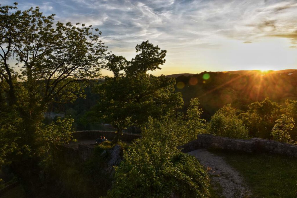 Schwäbische Alb Geheimtipp: Sonnenuntergang auf Burg Hohengundelfingen