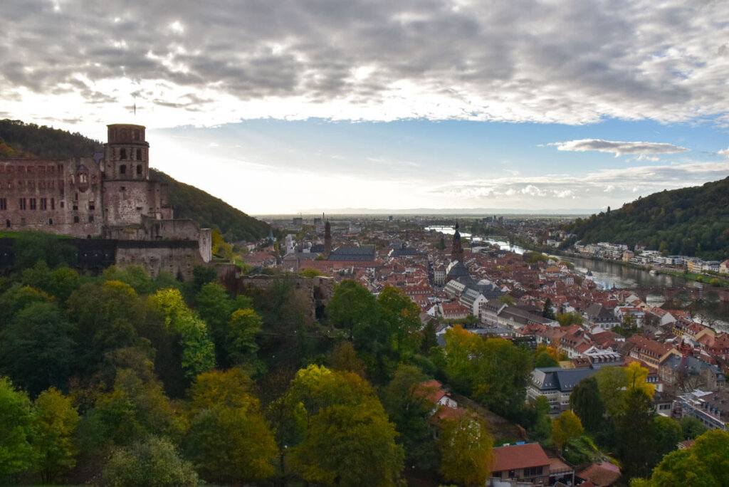 Schloss Heidelberg hoch über der Altstadt