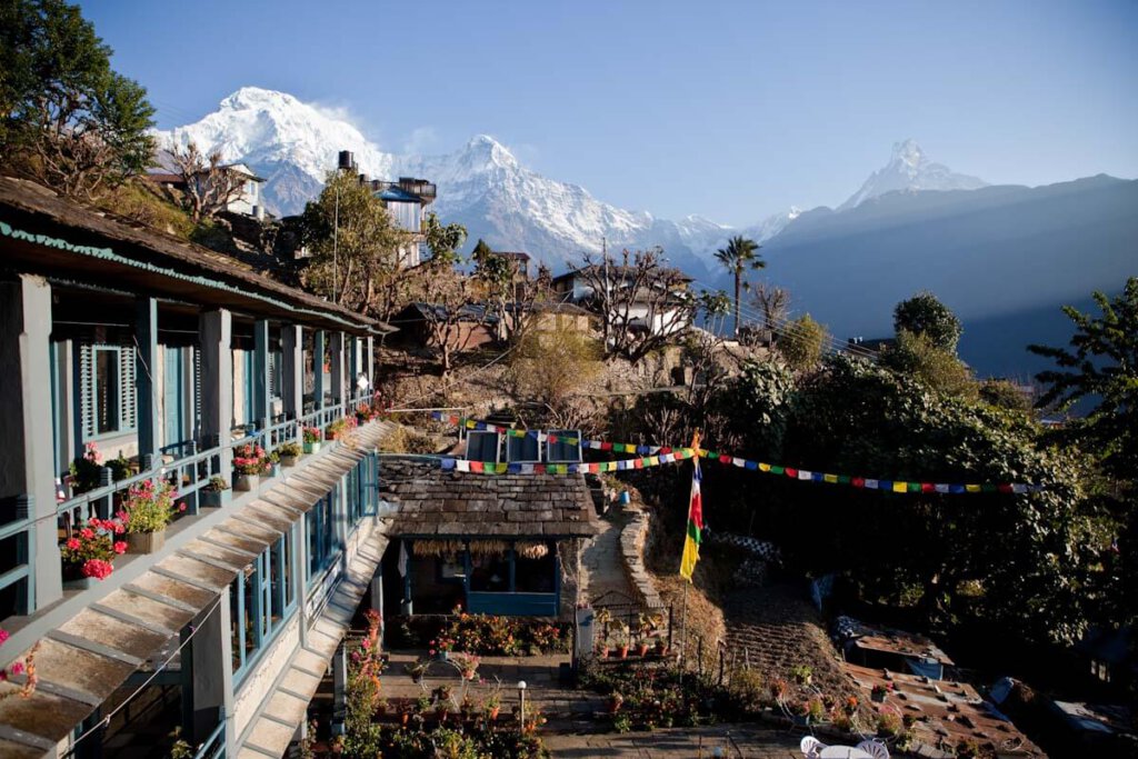 Blick auf die schneebedeckten Gipfel des Himalaya