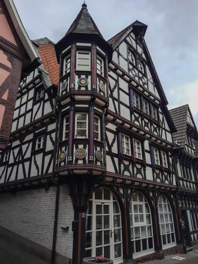 Das einzigartige Bungart Haus in Linz am Rhein ist ohne Eisennägel erbaut