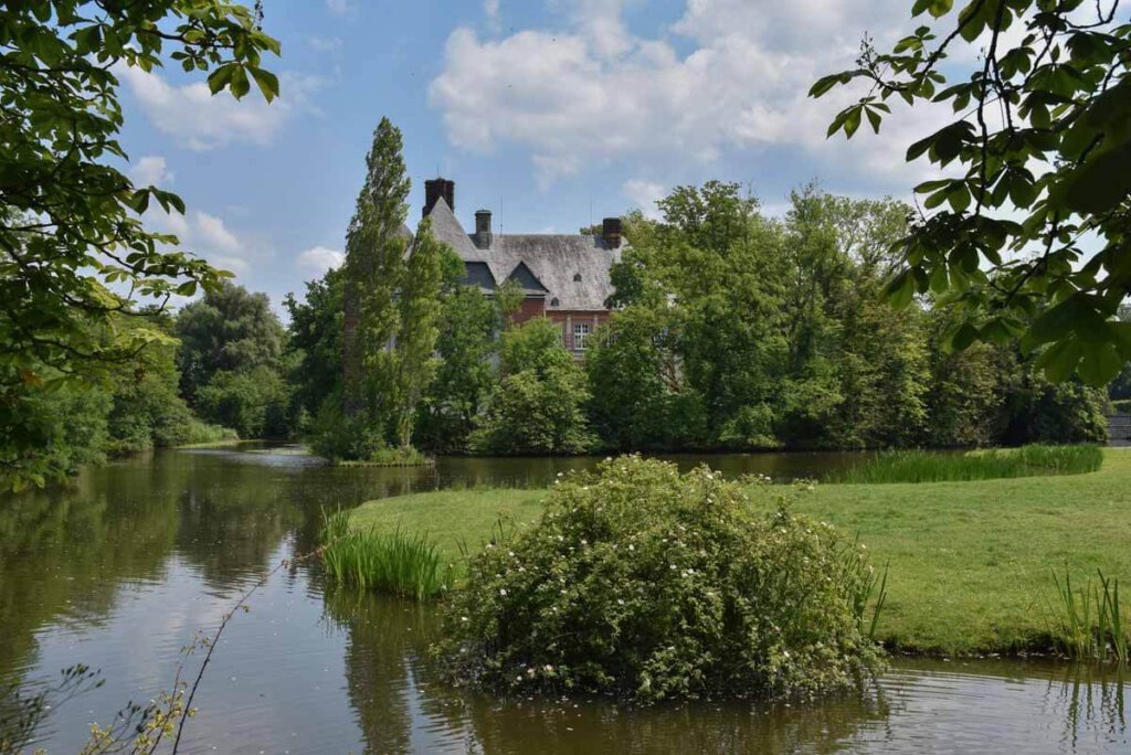 Wasserschloss Hovestadt ist eine der bekanntesten Sehenswürdigkeiten im Münsterland