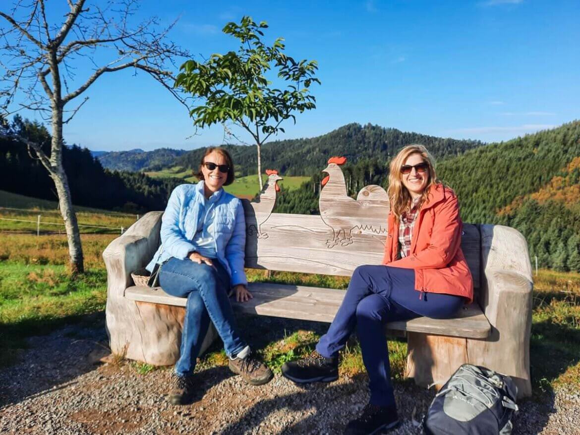 Travelsanne-Hahn-und-Henne-Runde Kleine Pause am Aussichtspunkt Höllhaken auf der Hahn-und-Henne-Runde