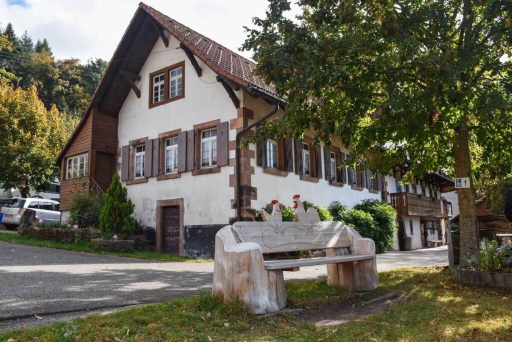 Das beliebte Ausflugslokal Vogt auf Mühlstein auf der Hahn-und-Henne-Runde im Harmersbachtal