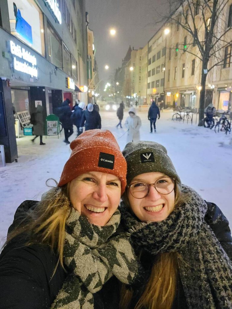 Schneespaß auf unserem Mutter-Tochter-Städtetrip nach Helsinki