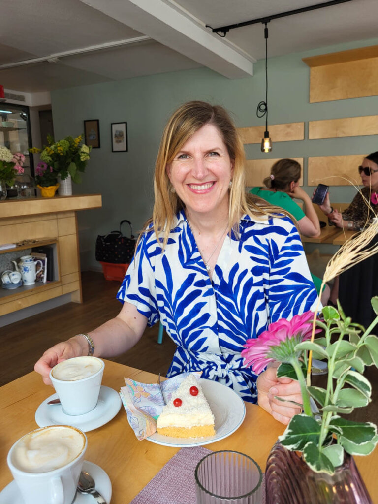 Kaffee und Kuchen bei Stanka's Café in Nehren