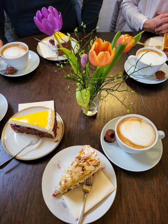 Schöne Cafés in der Nähe Unsere liebsten Cafés zum Frühstücken & für
