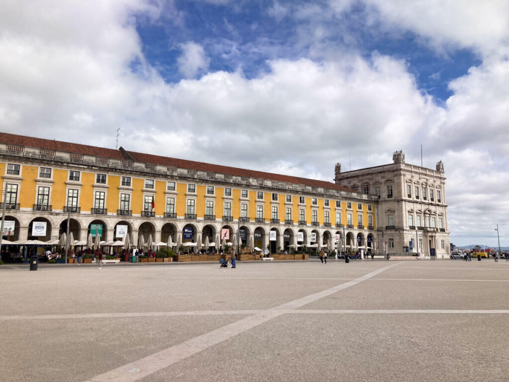 Imposant: Der Praca do Comercio in Lissabon