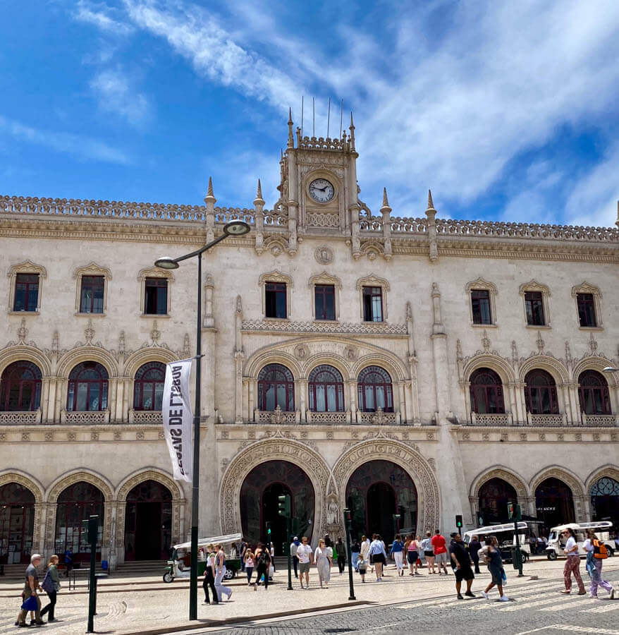 Lissabons historischer Bahnhof Terminal de Rossio