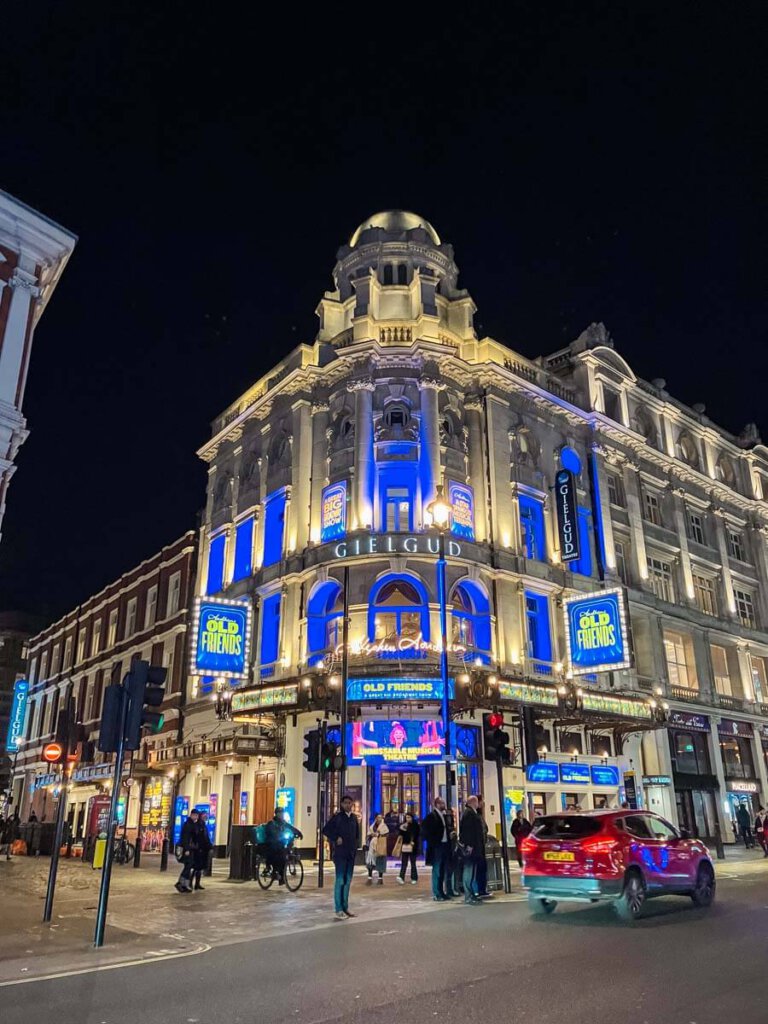 Der wohl quirligste Teil Londons: Picadilly Circus