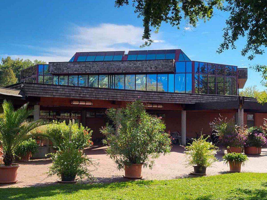 Die Balinea Therme in Bad Bellingen im Südwesten des Schwarzwalds