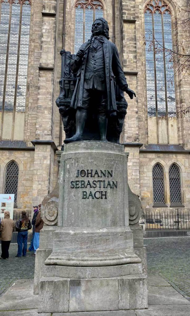Bach-Denkmal auf dem Leipziger Thomaskirchhof