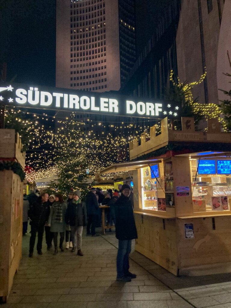 Das Südtiroler Dorf auf den Leipziger Weihnachtsmarkt