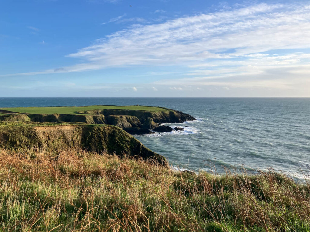 Herrliche Klippen an Irlands Südküste