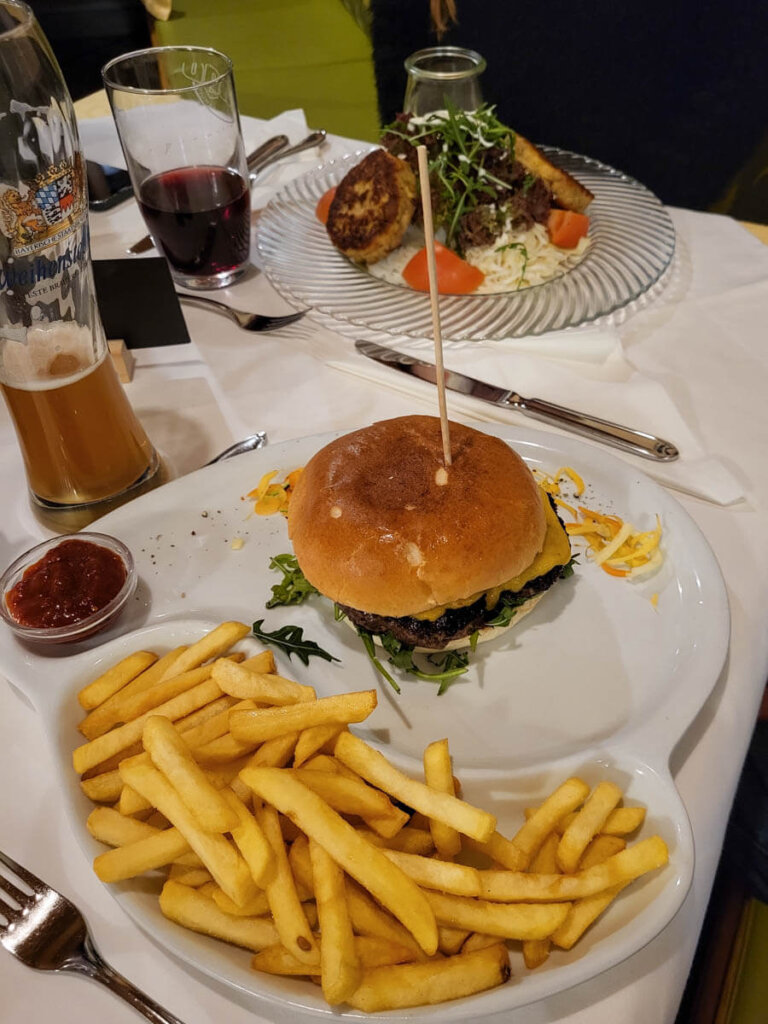 Wildburger im Jägerhof in Kolsassberg