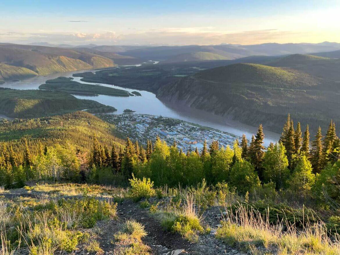 Beim Goldschürfen auf den Spuren des legendären Klondike-Goldrauschs im Yukon Kanada