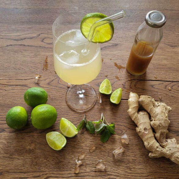 Erfrischendes Sommergetränk: Ginger Ale Cocktail mit selbstgemachtem Ingwersirup