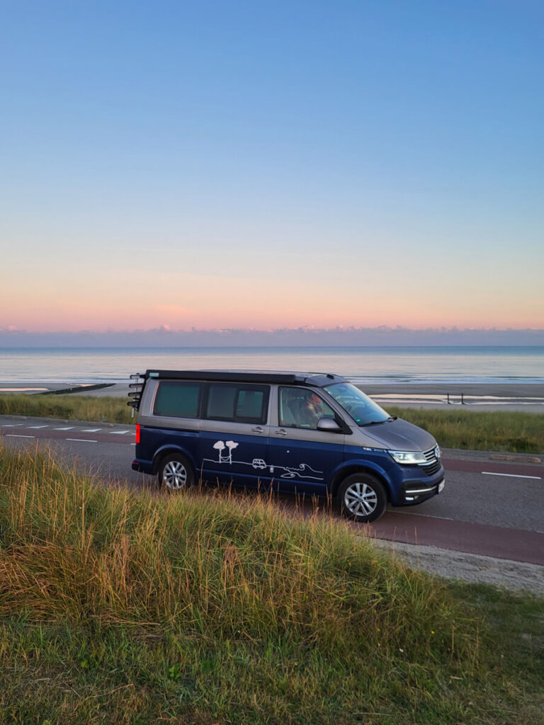 Mit dem Bulli auf dem Deich zwischen Domburg & Westkapelle