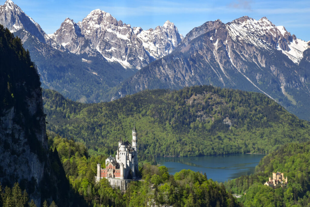 Blick vom Tegelberg auf Schloss Neuschwanstein