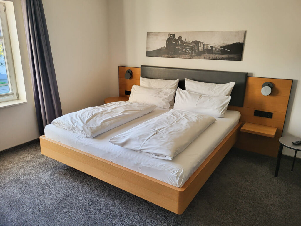 Unser Zimmer im Hotel Bahnhof Oberkirch