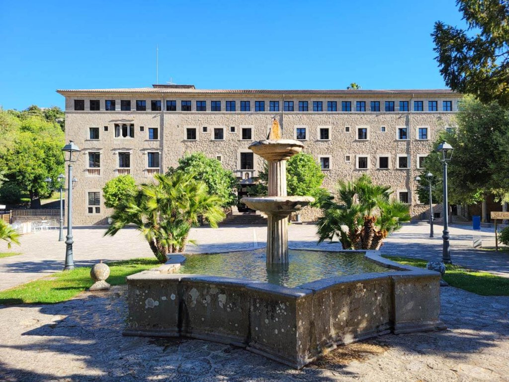 Unsere Unterkunft: Das Gästehaus im Santuari de Lluc