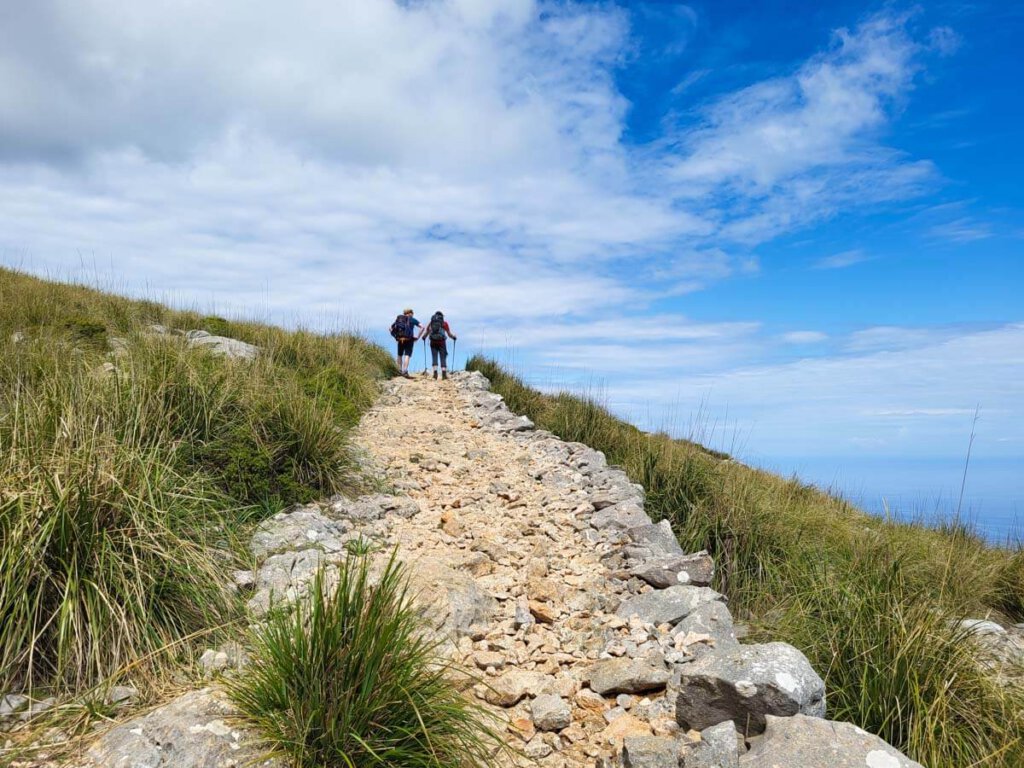 Wandern auf Mallorcas GR221 - Am ersten Pass angekommen