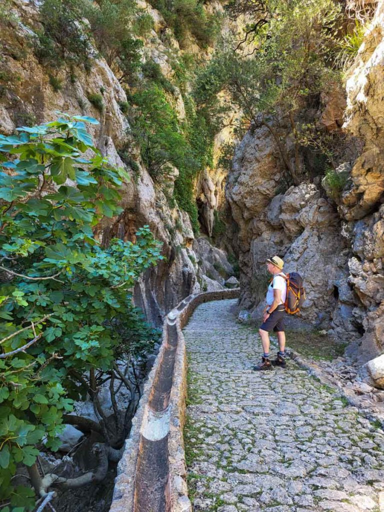 In der atemberaubenden Schlucht von Biniaraix