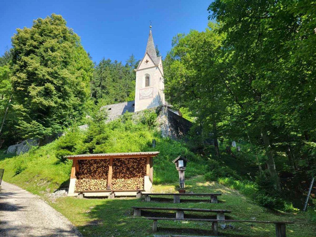 Angekommen im Wallfahrtskloster St. Georgenberg in Tirol