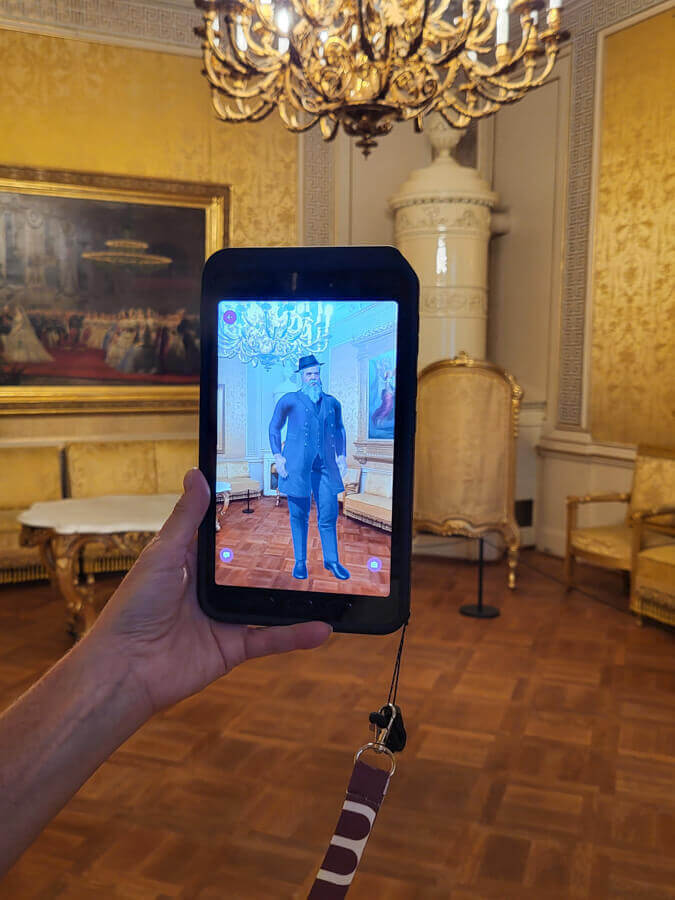 Digitaler Guide mit Herzog Georg II. im Schloss Elisabethenburg in Meiningen