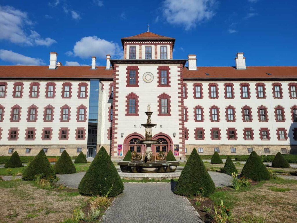 Meiningen Sehenswürdigkeiten; Barockschloss Elisabethenburg