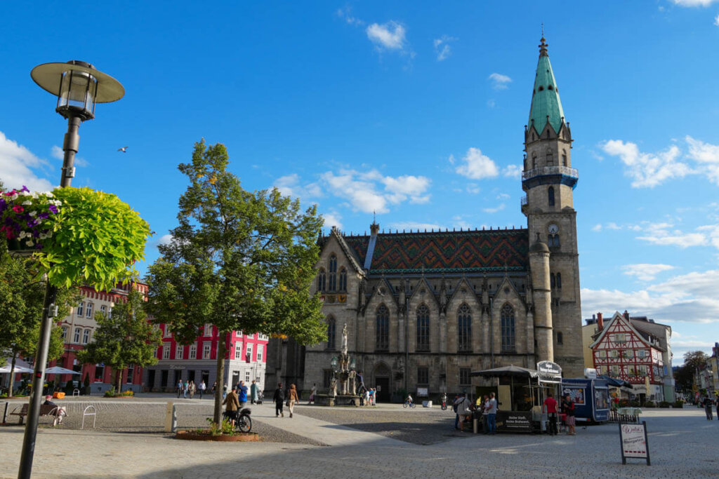Meiningens Stadtkirche am Marktplatz