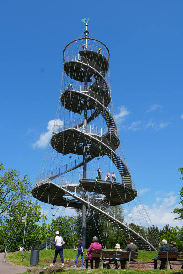 Architektonisches Highlight: Der Killesbergturm im Höhenpark